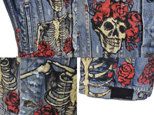 画像をギャラリービューアに読み込む, 極美品 AMIRI アミリ GRATEFUL DEAD skull rose スカルデザインペイントデニムジャケット YZERR着用 ブルー マルチカラー サイズM 中古 4b005884