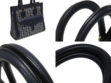 Load image into Gallery viewer, Christian Dior クリスチャンディオール トロッター ハンドバッグ キャンバス レザー ネイビー ゴールド金具 美品 中古 4b005910