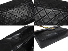 Load image into Gallery viewer, CHANEL シャネル マトラッセ25 Sフラップ Wチェーンショルダーバッグ 1番台 ココマーク ラムスキン ブラック ポーチ付き 美品 中古 4b005914