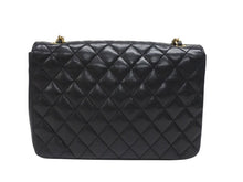 Load image into Gallery viewer, 極美品 CHANEL シャネル ハーフムーン マトラッセ22 Sフラップ Sチェーンショルダーバッグ 0番台 ラムスキン ココマーク ブラック 中古 4b005919
