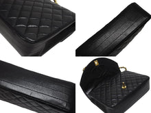 Load image into Gallery viewer, 極美品 CHANEL シャネル ハーフムーン マトラッセ22 Sフラップ Sチェーンショルダーバッグ 0番台 ラムスキン ココマーク ブラック 中古 4b005919