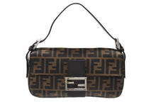 画像をギャラリービューアに読み込む, 極美品 FENDI フェンディ マンマバケット ワンショルダーバッグ 26424 ズッカ柄 キャンバス レザー ブラウン シルバー金具 中古 4b005921