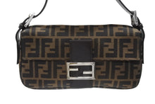 画像をギャラリービューアに読み込む, 極美品 FENDI フェンディ マンマバケット ワンショルダーバッグ 26424 ズッカ柄 キャンバス レザー ブラウン シルバー金具 中古 4b005921