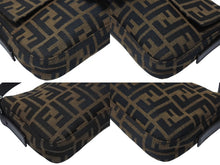 画像をギャラリービューアに読み込む, 極美品 FENDI フェンディ マンマバケット ワンショルダーバッグ 26424 ズッカ柄 キャンバス レザー ブラウン シルバー金具 中古 4b005921