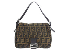 画像をギャラリービューアに読み込む, FENDI フェンディ マンマバケット ショルダーバッグ ズッカ柄 コットンキャンバス レザー ブラウン シルバー金具 美品 中古 4b005923