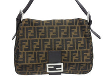 画像をギャラリービューアに読み込む, FENDI フェンディ マンマバケット ショルダーバッグ ズッカ柄 コットンキャンバス レザー ブラウン シルバー金具 美品 中古 4b005923