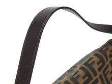 画像をギャラリービューアに読み込む, FENDI フェンディ マンマバケット ショルダーバッグ ズッカ柄 コットンキャンバス レザー ブラウン シルバー金具 美品 中古 4b005923