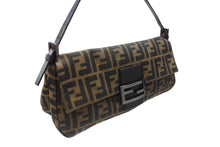 画像をギャラリービューアに読み込む, FENDI フェンディ マンマバケット ワンショルダーバッグ 26424 ズッカ柄 キャンバス レザー ブラウン ブラック シルバー金具 美品 中古 4b005924