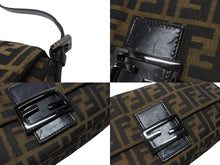 画像をギャラリービューアに読み込む, FENDI フェンディ マンマバケット ワンショルダーバッグ 26424 ズッカ柄 キャンバス レザー ブラウン ブラック シルバー金具 美品 中古 4b005924