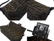 画像をギャラリービューアに読み込む, FENDI フェンディ マンマバケット ワンショルダーバッグ 26424 ズッカ柄 キャンバス レザー ブラウン ブラック シルバー金具 美品 中古 4b005924