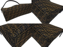 Load image into Gallery viewer, 極美品 FENDI フェンディ マンマバケット ショルダーバッグ ズッカ柄 台形 コットンキャンバス レザー ブラウン シルバー金具 中古 4b005925