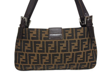 画像をギャラリービューアに読み込む, FENDI フェンディ マンマバケット ワンショルダーバッグ 26424 ズッカ柄 ブラウン キャンバス レザー シルバー金具 美品 中古 4b005926
