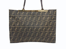 Load image into Gallery viewer, FENDI フェンディ ショルダーバッグ トートバッグ ズッカ柄 キャンバス ブラウン ゴールド金具 美品 中古 4b005927