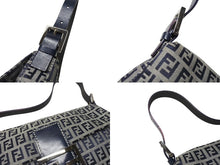 画像をギャラリービューアに読み込む, 極美品 FENDI フェンディ ズッキーノ柄 マンマバケット ワンショルダーバッグ 26424 ネイビー シルバー シルバー金具 中古 4b005928