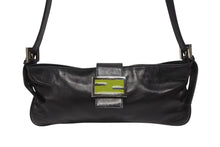 画像をギャラリービューアに読み込む, FENDI フェンディ マンマバケット型 ショルダーバッグ FF金具 レザー ブラック シルバー金具 美品 中古 4b005935