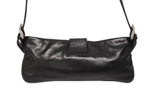 画像をギャラリービューアに読み込む, FENDI フェンディ マンマバケット型 ショルダーバッグ FF金具 レザー ブラック シルバー金具 美品 中古 4b005935