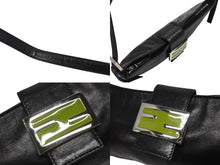 画像をギャラリービューアに読み込む, FENDI フェンディ マンマバケット型 ショルダーバッグ FF金具 レザー ブラック シルバー金具 美品 中古 4b005935