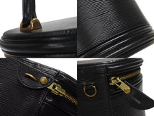 Load image into Gallery viewer, LOUIS VUITTON ルイヴィトン カンヌ エピ ノワール ハンドバッグ M48032 エピレザー ブラック ゴールド金具 美品 中古 4b005937