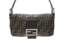 画像をギャラリービューアに読み込む, FENDI フェンディ マンマバケット ワンショルダーバッグ 26424 ズッカ柄 キャンバス レザー ブラウン シルバー金具 美品 中古 4b005938