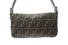 画像をギャラリービューアに読み込む, FENDI フェンディ マンマバケット ワンショルダーバッグ 26424 ズッカ柄 キャンバス レザー ブラウン シルバー金具 美品 中古 4b005938