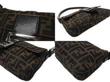 画像をギャラリービューアに読み込む, FENDI フェンディ マンマバケット ワンショルダーバッグ 26424 ズッカ柄 キャンバス レザー ブラウン シルバー金具 美品 中古 4b005938