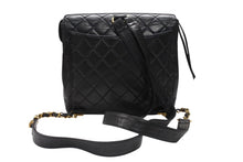 Load image into Gallery viewer, CHANEL シャネル マトラッセラムスキン チェーン スクエアリュック ココマーク ブラック ゴールド金具 美品 中古 4b005940