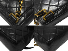 Load image into Gallery viewer, CHANEL シャネル マトラッセラムスキン チェーン スクエアリュック ココマーク ブラック ゴールド金具 美品 中古 4b005940