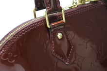 Load image into Gallery viewer, LOUIS VUITTON ルイヴィトン アルマPM ハンドバッグ M91691 モノグラム ヴェルニ ルージュフォーヴィスト ゴールド金具 美品 中古 4b005975