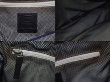Load image into Gallery viewer, CHANEL シャネル スポーツライン ココマーク 刺繍 ショルダーバッグ 12番台 キャンバス ネイビー 美品 中古 4b005990