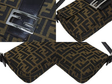 画像をギャラリービューアに読み込む, 極美品 FENDI フェンディ マンマバケット ワンショルダーバッグ 26424 ズッカ柄 キャンバス レザー ブラウン シルバー金具 中古 4b006012