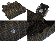 画像をギャラリービューアに読み込む, 極美品 FENDI フェンディ マンマバケット ワンショルダーバッグ 26424 ズッカ柄 キャンバス レザー ブラウン シルバー金具 中古 4b006013