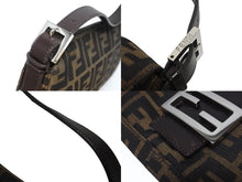 画像をギャラリービューアに読み込む, FENDI フェンディ マンマバケット ワンショルダーバッグ 26424 ズッカ柄 キャンバス レザー ブラウン シルバー金具 美品 中古 4b006014