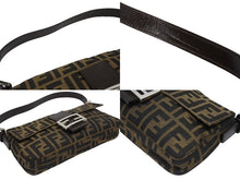 画像をギャラリービューアに読み込む, 極美品 FENDI フェンディ マンマバケット ワンショルダーバッグ 26424 ズッカ柄 キャンバス レザー ブラウン シルバー金具 中古 4b006016