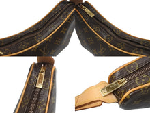 画像をギャラリービューアに読み込む, 極美品 LOUIS VUITTON ルイヴィトン ワンショルダーバッグ ポシェットクロワッサン M51510 PVC ブラウン 中古 4b006017