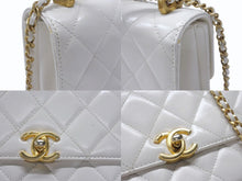 Load image into Gallery viewer, CHANEL シャネル ミニマトラッセ ショルダーバッグ AS2615 ココマーク ラムスキン ホワイト ゴールド金具 美品 中古 4b006023