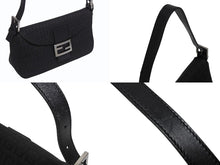 画像をギャラリービューアに読み込む, FENDI フェンディ マンマバケット ワンショルダーバッグ FF ズッキーノ柄 キャンバス レザー ブラック シルバー金具 美品 中古 4b006028