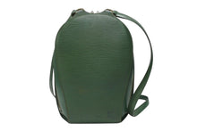 画像をギャラリービューアに読み込む, LOUIS VUITTON ルイヴィトン リュック マビヨン M52234 エピレザー グリーン ゴールド金具 美品 中古 4b006030