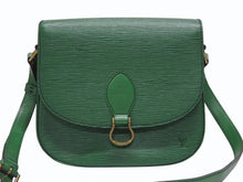 画像をギャラリービューアに読み込む, 極美品 LOUIS VUITTON ルイヴィトン ショルダーバッグ サンクルーGM M52194 エピレザー グリーン ゴールド金具 中古 4b006046
