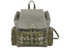 Load image into Gallery viewer, 極美品 CHANEL シャネル バックパック リュック 23番台 ココマーク キューバポケット ツイード キャンバス クルーズコレクション 中古 4b006053