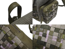 Load image into Gallery viewer, 極美品 CHANEL シャネル バックパック リュック 23番台 ココマーク キューバポケット ツイード キャンバス クルーズコレクション 中古 4b006053