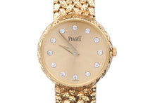 Load image into Gallery viewer, 極美品 PIAGET ピアジェ トラディション 腕時計 重量約52.1g 8055ND2 クォーツ ゴールド文字盤 金無垢 K18YG 12PD ラウンド 中古 4b006061