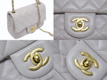 Load image into Gallery viewer, 極美品 CHANEL シャネル ミニマトラッセ16 Sフラップ Sチェーンショルダーバッグ AS1786 ラムスキン ココマーク ランダム番台 中古 4b006063