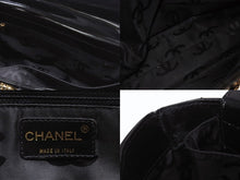 Load image into Gallery viewer, CHANEL シャネル チョコバー トートバッグ ショルダーバッグ 7番台 パテントレザー エナメル ココマーク ブラック 美品 中古 4b006080