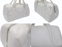 画像をギャラリービューアに読み込む, CHANEL シャネル シェブロン Vステッチ ハンドバッグ 10番台 A30899 ココマーク ホワイト シルバー金具 美品 中古 4b006082