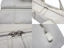 画像をギャラリービューアに読み込む, CHANEL シャネル シェブロン Vステッチ ハンドバッグ 10番台 A30899 ココマーク ホワイト シルバー金具 美品 中古 4b006082