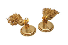 Load image into Gallery viewer, CHANEL シャネル VINTAGE ヴィンテージ ココマーク イヤリング 重量約65.2g フリンジ フェイクパール 両耳用 美品 中古 4b006096