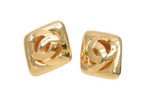 Load image into Gallery viewer, 極美品 CHANEL シャネル ココマーク イヤリング 重量約20.6g 97P刻印 ゴールド メタル GP 菱形 両耳用 中古 4b006097
