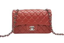 Load image into Gallery viewer, 極美品 CHANEL シャネル ミニマトラッセ20 Sフラップ Sチェーンショルダーバッグ 18番台 ココマーク ラムスキン レッド 中古 4b006149
