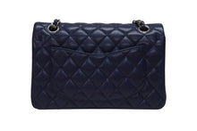 Load image into Gallery viewer, 新品同様 CHANEL シャネル マトラッセ23 Wフラップ Wチェーン ショルダーバッグ 20番台 キャビアスキン ココマーク ネイビー 中古 4b006168