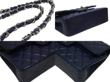 Load image into Gallery viewer, 新品同様 CHANEL シャネル マトラッセ23 Wフラップ Wチェーン ショルダーバッグ 20番台 キャビアスキン ココマーク ネイビー 中古 4b006168
